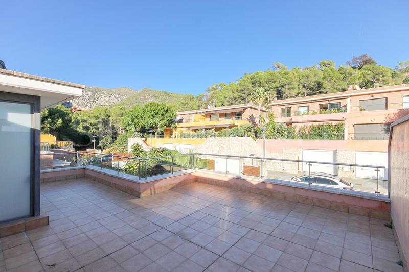 Foto cc81b2ee-6030-4b43-8a43-dcafee8197dc. Towny house with heating parking pool in El Poal Castelldefels