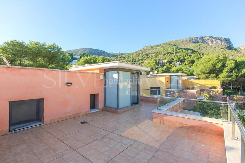 Foto 47f854f9-cc89-4605-bde3-acd7a82aa42c. Towny house with heating parking pool in les botigues de Sitges Sitges