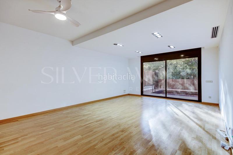 Foto 4dbf275a-67cc-45b7-ab70-bda3e6a95123. Towny house with heating parking pool in les botigues de Sitges Sitges