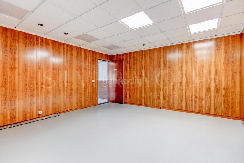 Foto 405c881d-dd2c-4b2c-a65c-efa0445cfb52. Locale commerciale in Vilanova del Vallès