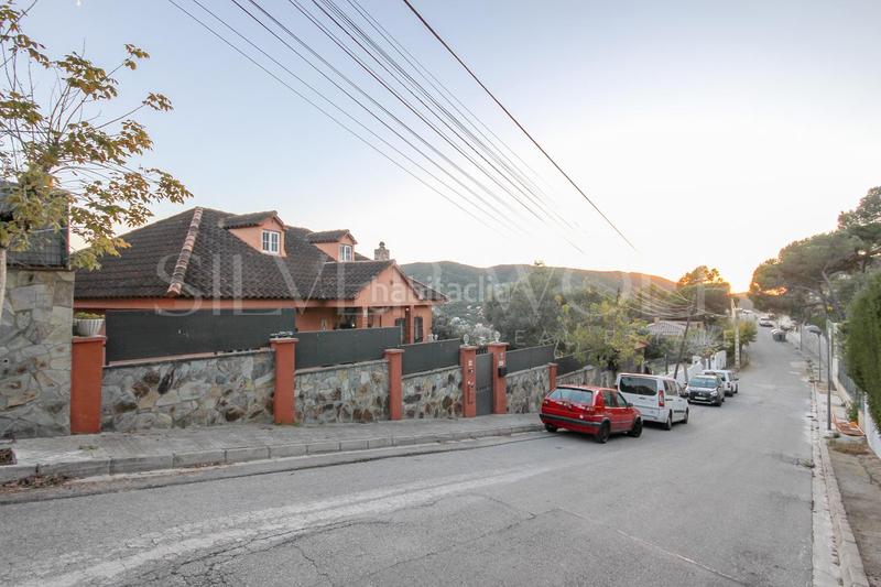 Foto 06932543-537a-4649-a0c3-2de5c4f2b93f. Maison avec chauffage parking piscine dans Sant Fost de Campsentelles