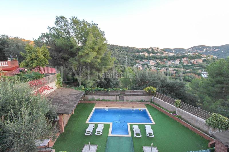 Foto 2955ab96-14aa-4cbd-818c-3713a48fe11a. Maison avec chauffage parking piscine dans Sant Fost de Campsentelles