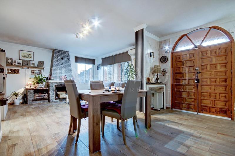 Foto 3d57009a-3719-482d-a4e3-66a06d62435b. Maison avec chauffage parking piscine dans Sant Fost de Campsentelles