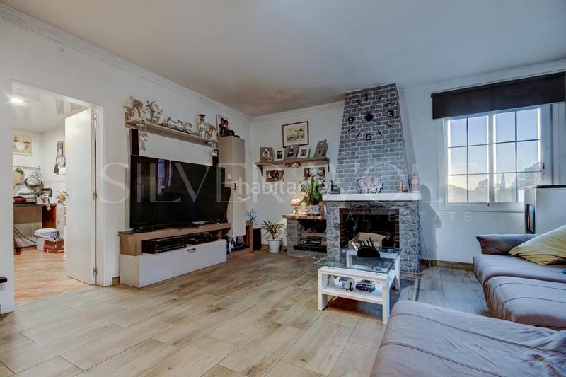 Foto 4bcfec54-4002-48f0-9817-99c5b1570df5. Maison avec chauffage parking piscine dans Sant Fost de Campsentelles