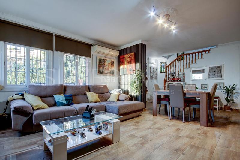 Foto 8c780842-da55-46c5-b868-818d12f6eb6e. Maison avec chauffage parking piscine dans Sant Fost de Campsentelles