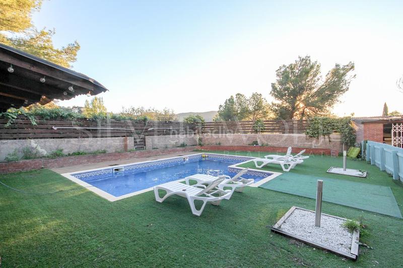 Foto d28af023-3aaa-4035-b84d-77a78dee8f54. Maison avec chauffage parking piscine dans Sant Fost de Campsentelles