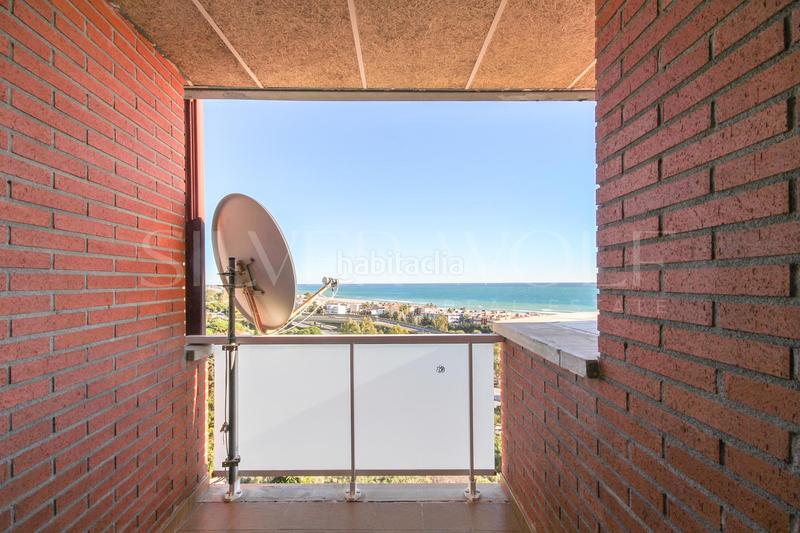 Foto 16262d09-48d2-4d83-b377-07acfa3e1fe7. Àtic amb calefacció aparcament piscina a les botigues de Sitges Sitges