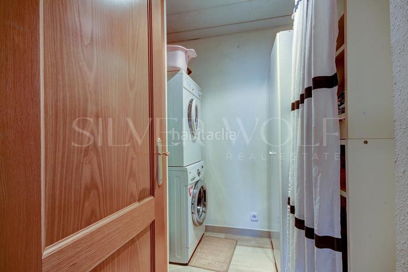 Foto b264bcc4-730c-4e20-88b0-1b05c3ba9b99. Àtic amb calefacció aparcament piscina a les botigues de Sitges Sitges