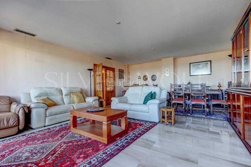 Foto ceafe9e1-99cc-46e9-a574-397a10fd3b22. Àtic amb calefacció aparcament piscina a les botigues de Sitges Sitges