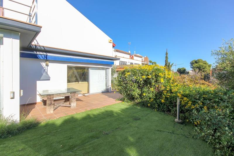 Foto f7760090-ce79-4ec8-b6a1-0eabcb570793. Maison avec chauffage dans Montmar Castelldefels