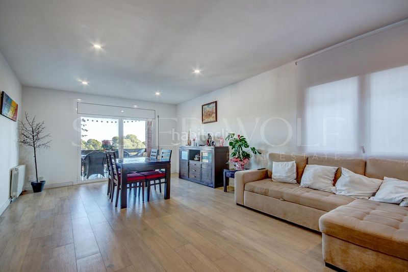 Foto 19c4ac8e-9722-4855-950a-576f70949406. Casa amb calefacció aparcament piscina a Montmar Castelldefels