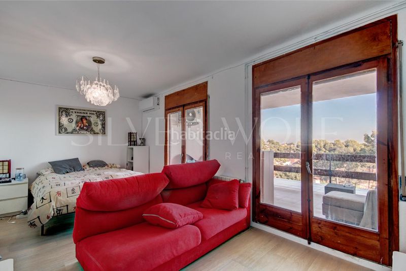 Foto d2189393-71cc-45d8-83e1-3695c65092fd. Casa amb calefacció aparcament piscina a Montmar Castelldefels