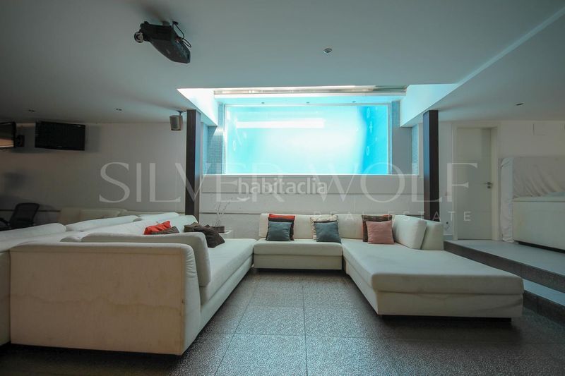 Foto 07994783-27b0-49b6-8f87-2b9a2048189e. Casa amb calefacció aparcament piscina a La Pineda Castelldefels