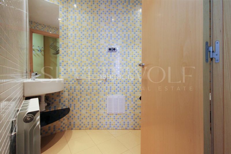 Foto 22b175b4-7127-481d-aec8-2526e8204e59. Casa amb calefacció aparcament piscina a Cervelló