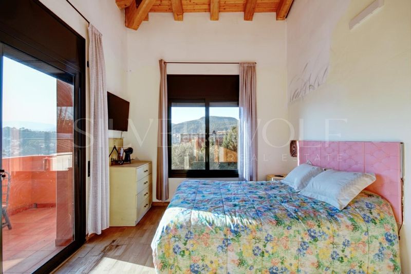 Foto 902c043e-a9b3-41e9-8db4-908e6ef4c474. Casa amb calefacció aparcament piscina a Cervelló