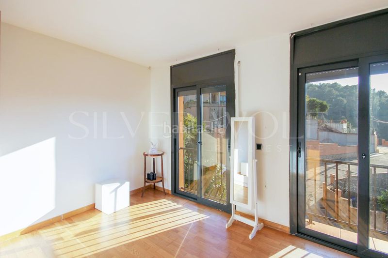 Foto 91c2b062-c5a4-4ad9-bec0-803e7988364c. Casa amb calefacció aparcament piscina a Cervelló