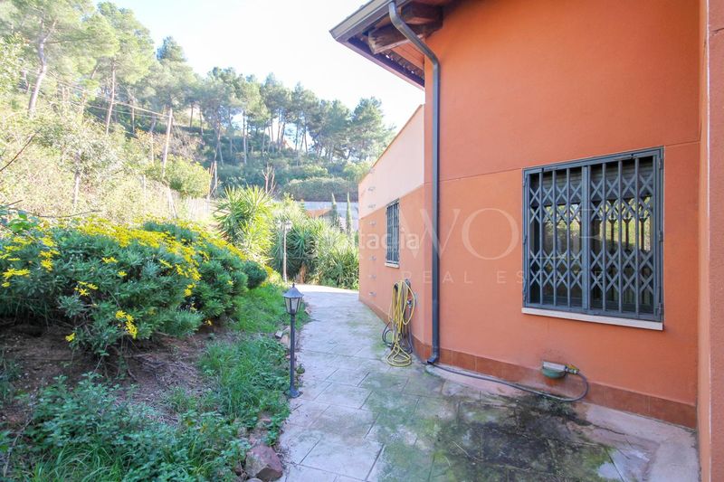 Foto c08650fd-a6a2-4863-83b2-ec50c01335ad. Casa amb calefacció aparcament piscina a Cervelló