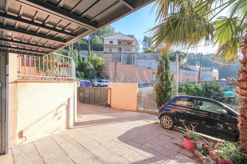 Foto e528165e-ead9-4bb7-8e11-106988e1579b. Casa amb calefacció aparcament piscina a Cervelló