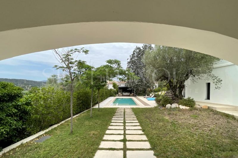 Foto 2a9b8ee2-dd20-4dba-8097-ea9b7d2cc7cd. Casa amb aparcament piscina a Sentmenat