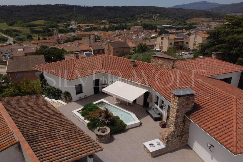 Foto 639a2da5-c3e8-402c-883d-5e13d7fdf904. Casa amb aparcament piscina a Sentmenat