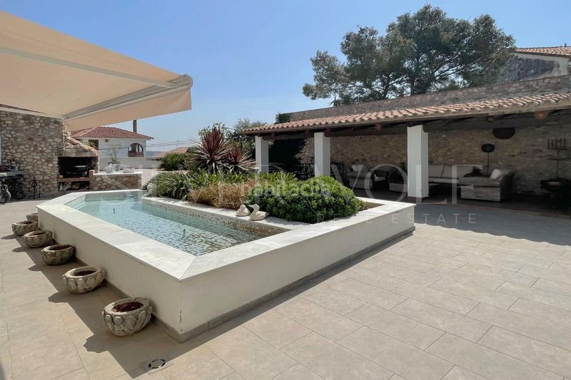 Foto f14ec656-cd03-4d10-a72d-ef30705820ac. Casa amb aparcament piscina a Sentmenat