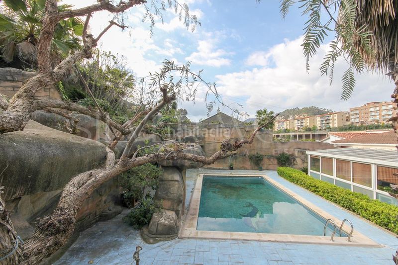 Foto 2f79d100-b190-4cb2-8990-7d4989bee225. Casa amb calefacció aparcament piscina a Cervelló