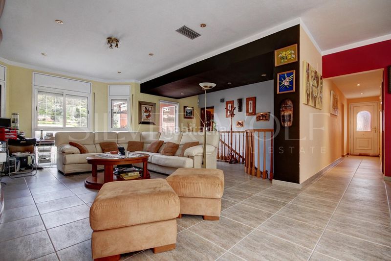 Foto c60e6172-7c02-46eb-99c7-eadfa0c4dc5a. Casa amb calefacció aparcament piscina a Cervelló