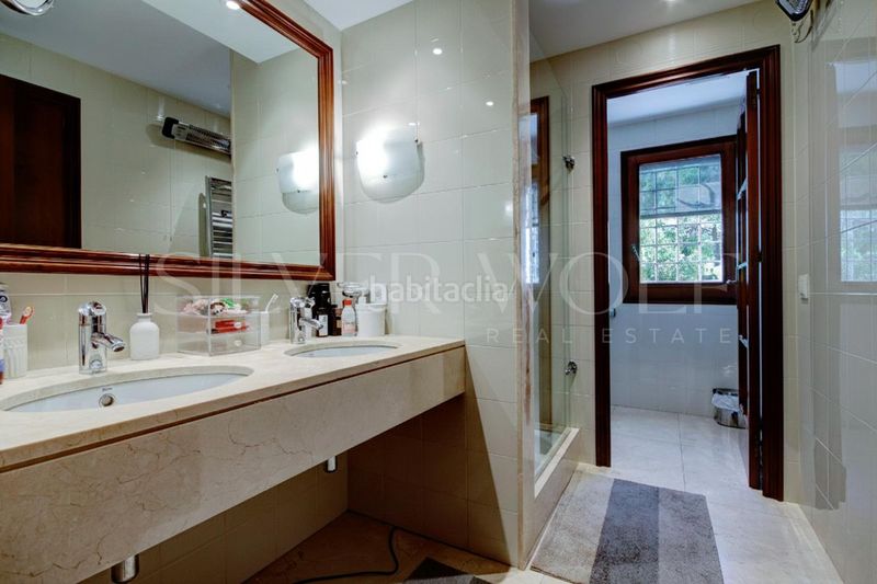 Foto 8c0d601f-5828-45ae-ad0a-6a7a6f488dd5. Casa sofisticada y funcional en Pallejà