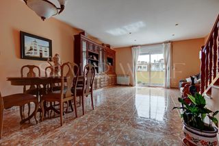 Semi detached house  Del piular. La luz de cubelles