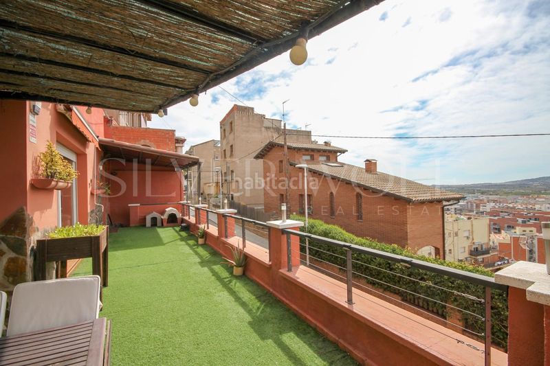 Foto 55438e8a-0a83-41fe-82a2-fffff2054e89. Casa amb calefacció aparcament piscina a Molins de Rei