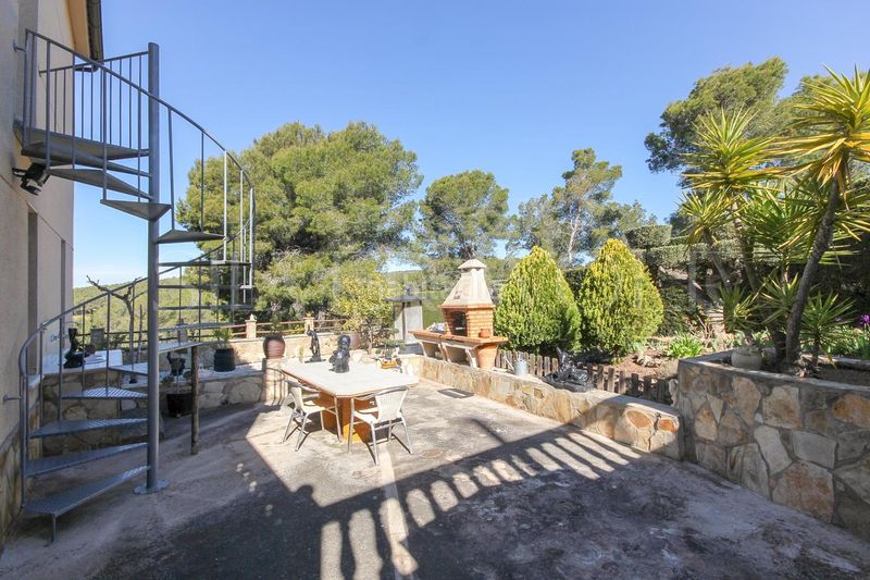 Foto 163d6f39-678b-4858-97bb-def1b4642ef6. Casa amb calefacció aparcament a Olivella