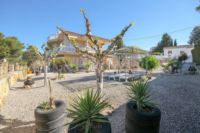 Foto dd2263cd-aa5a-4fb1-8b04-b2f5e40aa22c. Casa amb calefacció aparcament a Olivella
