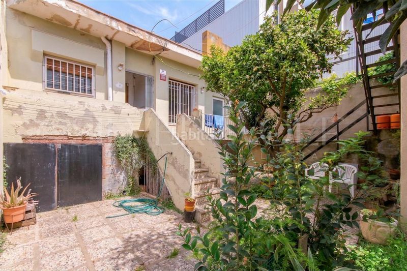 Foto 8b217850-c6c9-43ac-a70a-057a00b0752c. Casa amb calefacció a Diagonal-Colomeres Gavà