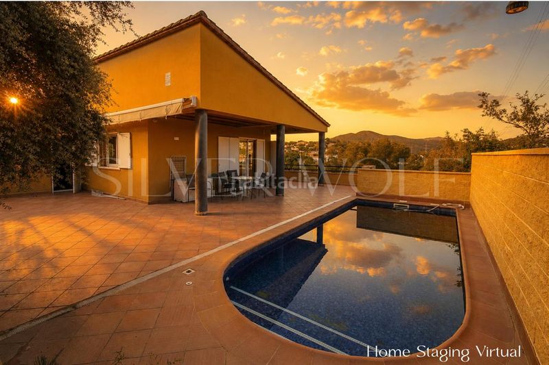 Foto 2235de40-945d-498e-8128-e95b360eb0e8. Casa amb calefacció aparcament piscina a Mas Trader-Corral d´En Tort-Corral d´En Cona Cubelles
