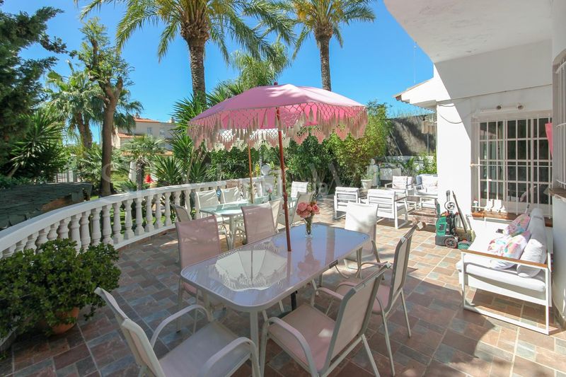 Foto 19ea82cc-66f6-4b14-8659-1f36a358753f. Casa amb calefacció aparcament piscina a Levantina - Montgavina - Quintmar Sitges
