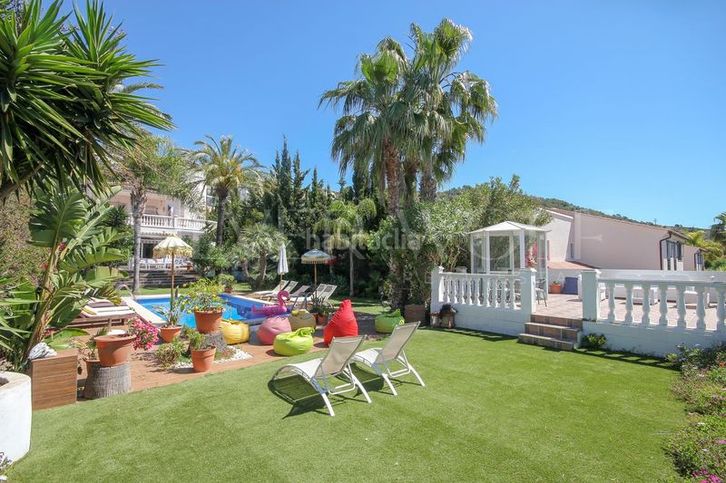 Foto 53b356b4-8dd3-4788-93b0-8508feb979fb. Casa amb calefacció aparcament piscina a Levantina - Montgavina - Quintmar Sitges