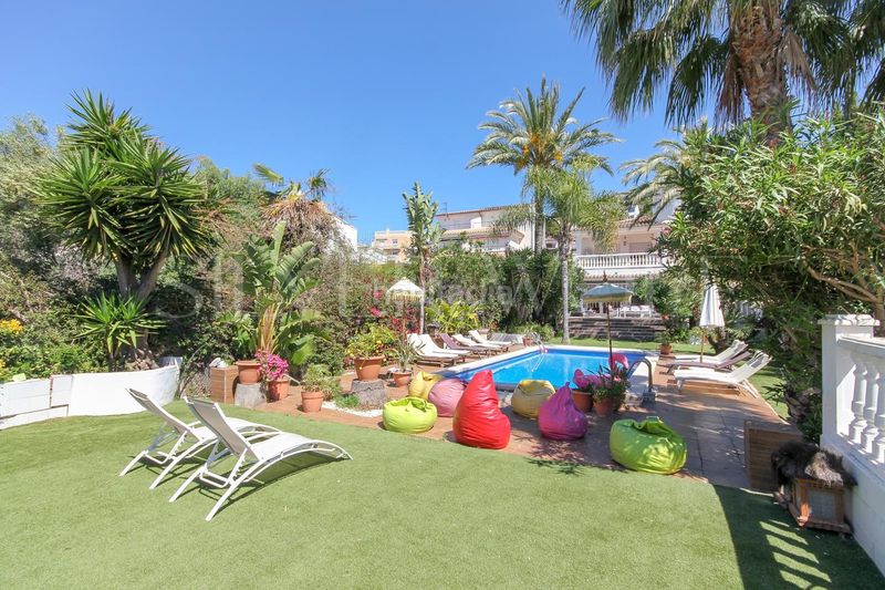 Foto 657794cc-9b70-4563-83f8-c04b1aeb813d. Casa amb calefacció aparcament piscina a Levantina - Montgavina - Quintmar Sitges