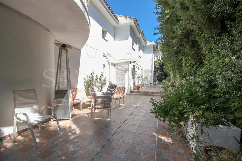 Foto 70a060f2-fb2c-4689-aa1b-69a4a75624bf. Casa amb calefacció aparcament piscina a Levantina - Montgavina - Quintmar Sitges