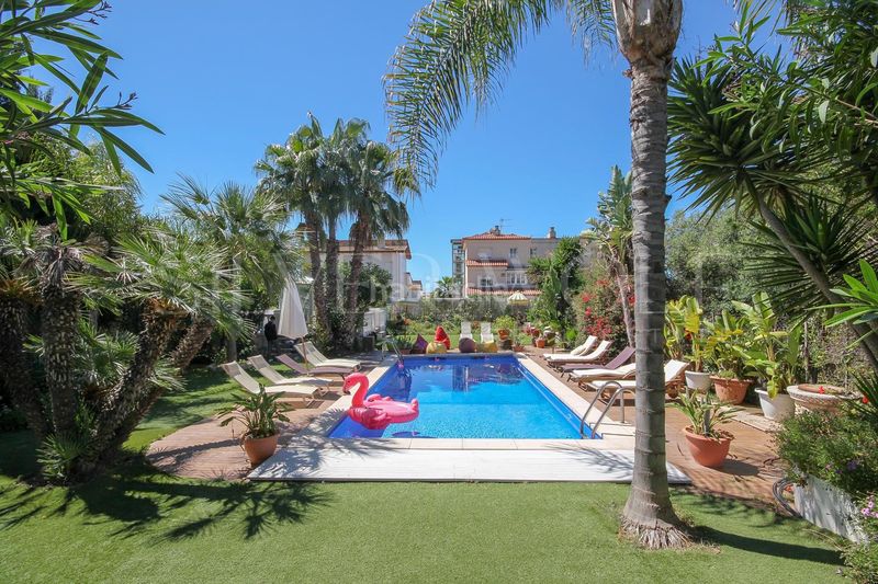Foto 7e8c43d2-6486-4ec7-af24-582717524823. Casa amb calefacció aparcament piscina a Levantina - Montgavina - Quintmar Sitges