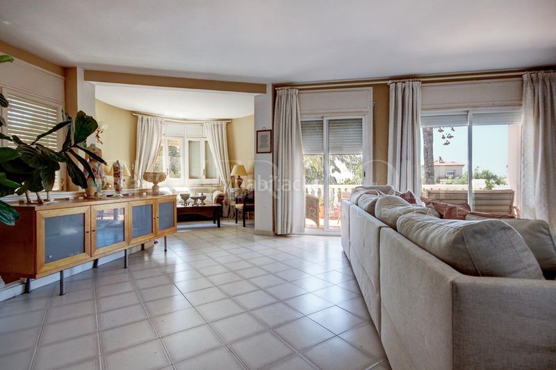 Foto be81d9d8-c77a-4a39-85fd-881a5170bb4c. Casa amb calefacció aparcament piscina a Levantina - Montgavina - Quintmar Sitges