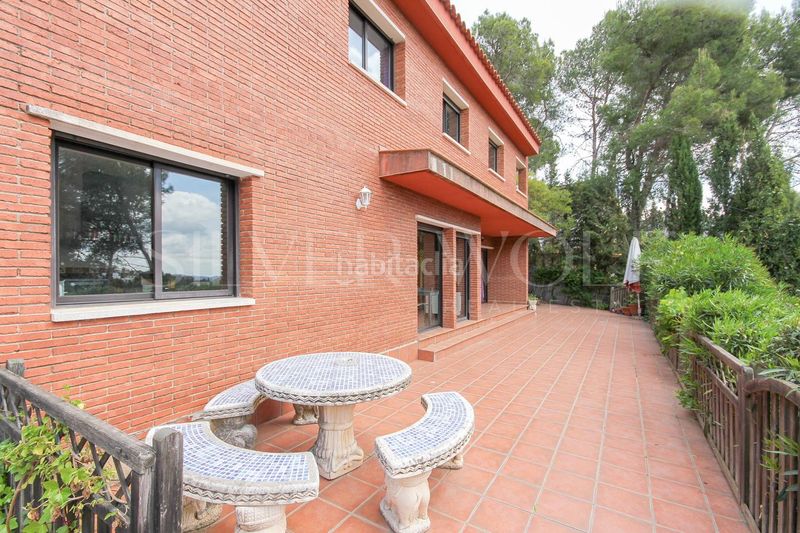 Foto 8320c17f-304b-4987-aeaf-f8d6e71301dc. Casa amb calefacció aparcament piscina a Corbera de Llobregat