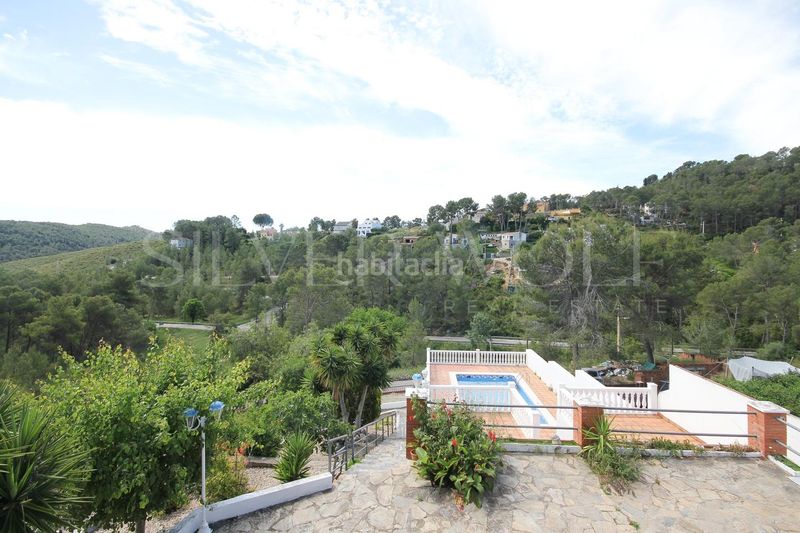 Foto 8d60af48-5274-482a-9fd9-16e688137f58. Casa amb calefacció aparcament piscina a Olivella