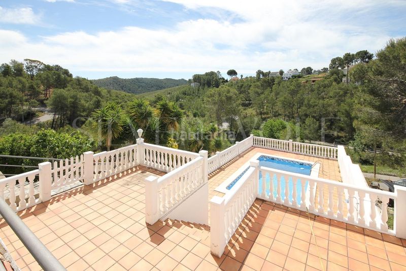Foto ebddd232-7dab-4bad-90ec-bebe2f11fff9. Casa amb calefacció aparcament piscina a Olivella