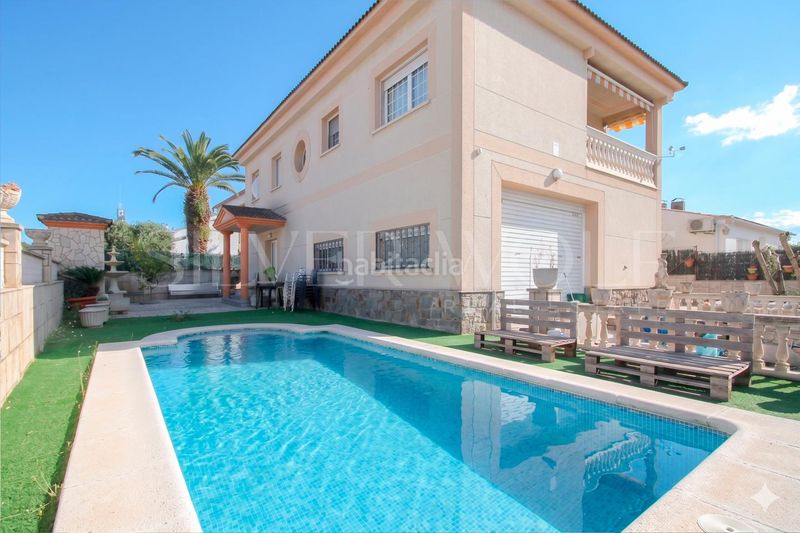 Foto 0ca4e978-84cf-4410-ad75-ae43dae72738. Casa amb calefacció piscina a Polinyà