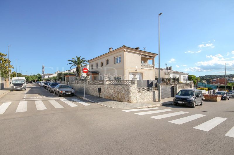 Foto 5c217167-14ac-45ca-9652-ad47b1097df8. Casa amb calefacció piscina a Polinyà