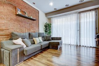 Erdgeschoss  Climent humet. Localvivienda
