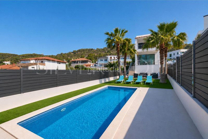 Foto b3d2710a-0346-49fb-910e-7b2c9d0dab3d. House with parking pool in Mas Alba Sant Pere de Ribes