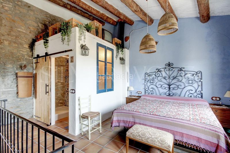 Foto b9b37d2d-b53b-411d-a68e-40393732e507. Casa adossada a Piles (Les)