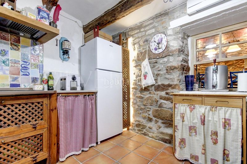 Foto bacc25b0-758d-412c-a1dd-d35f5e19f19d. Casa adossada a Piles (Les)