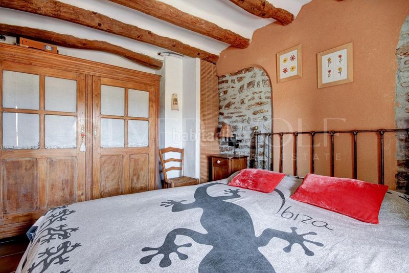 Foto dda014f2-2c99-42bd-bb4f-21eb9541cb81. Casa adossada a Piles (Les)